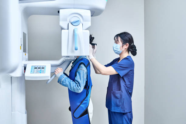 Best Emergency Dentist for Knocked-Out Tooth in Karnes City, TX